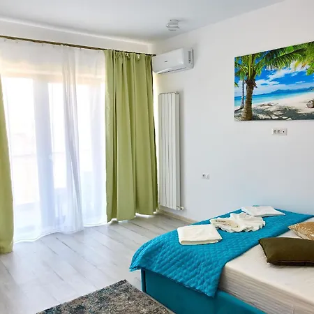 2 Tomis Aparthotel Navodari
